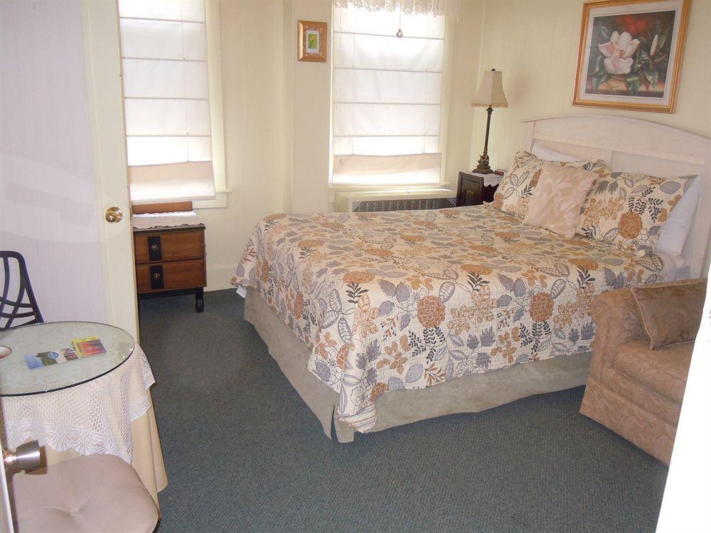 Glen Mhor Bed And Breakfast Ниагара-Фолс Экстерьер фото